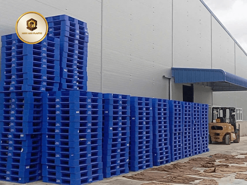 địa chỉ mua pallet nhựa cũ tại TPHCM