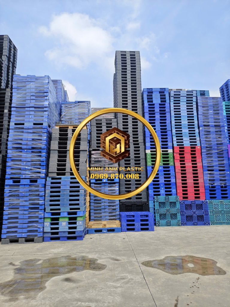pallet nhựa cũ cho khu công nghiệp