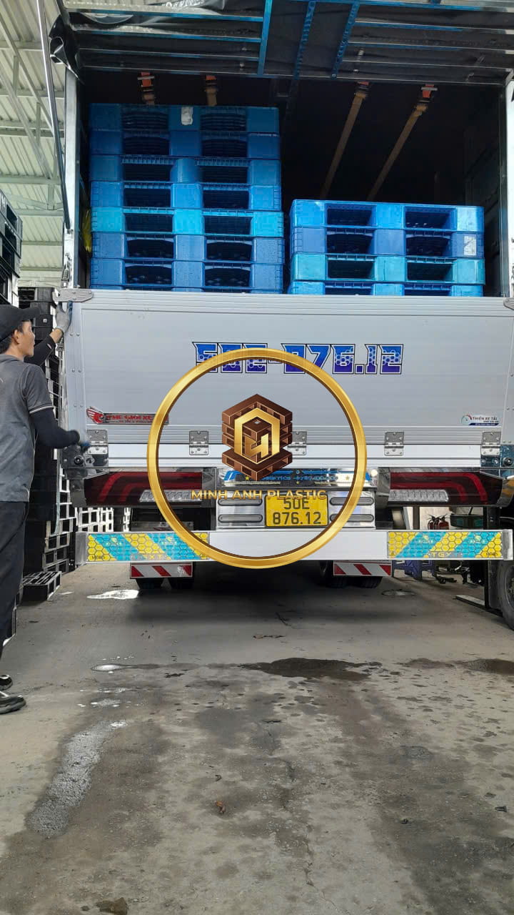 pallet nhựa cũ khu công nghệ cao Thủ Đức