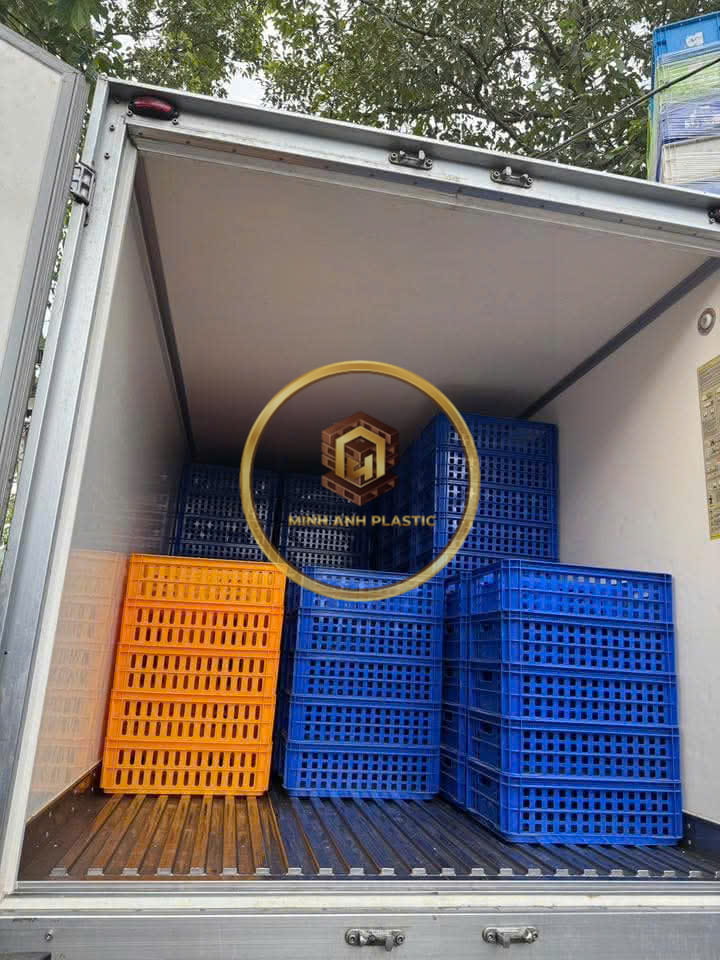 sóng nhựa kho lạnh