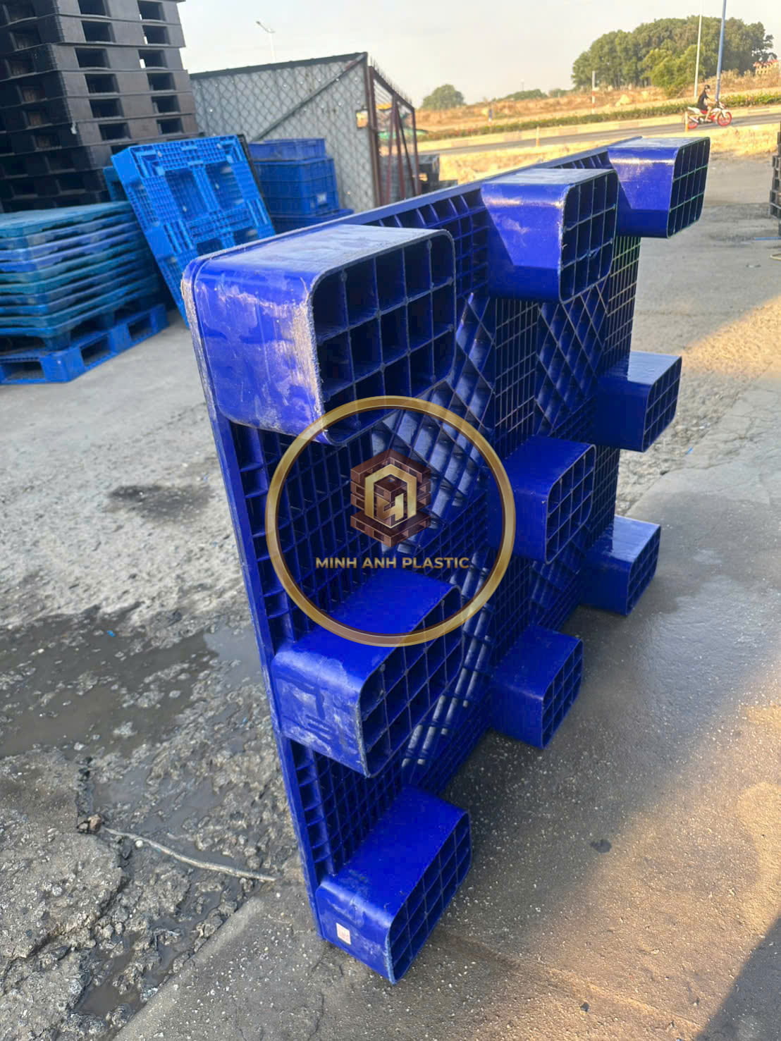 pallet nhựa cũ Bình Thạnh
